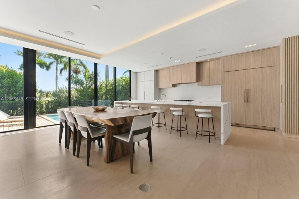 5831 Alton Rd , Miami Beach, FL 33140 Photo