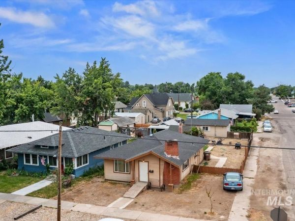 403 S Wardwell Ave, Emmett, ID 83617