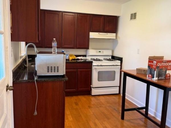 396 Union Ave, Rutherford, NJ 07070