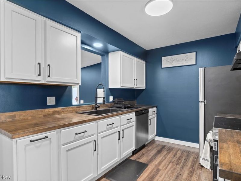 3902 Oxford Drive, Lorain, OH 44053 Photo 10