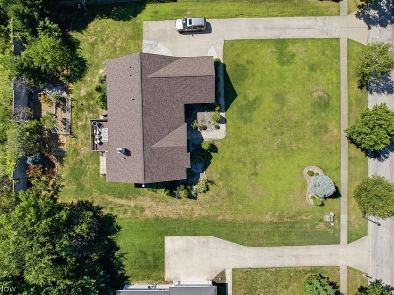 8913 Isabelle Lane, Macedonia, OH 44056 Photo 3