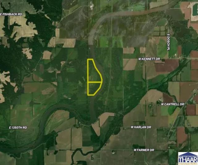 River Bottoms, West Terre Haute, IN 47885 Main Photo