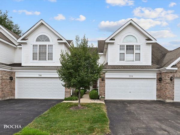 708 Citadel Drive , Westmont, IL 60559