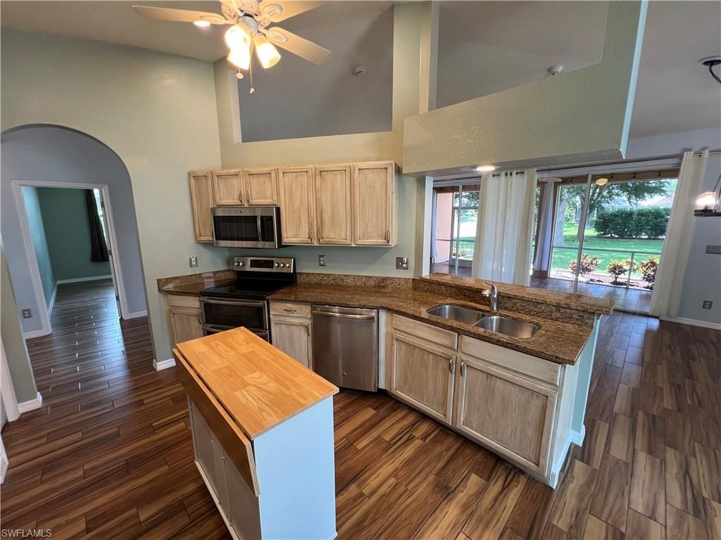 608 Crossfield Cir, Naples, FL 34104 Photo