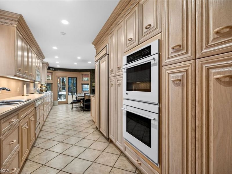 3498 Bainbridge Road, Cleveland Heights, OH 44118 Photo 13