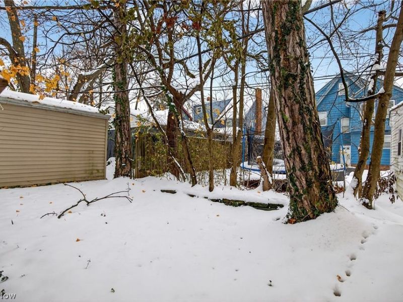 3498 Bainbridge Road, Cleveland Heights, OH 44118 Photo 5