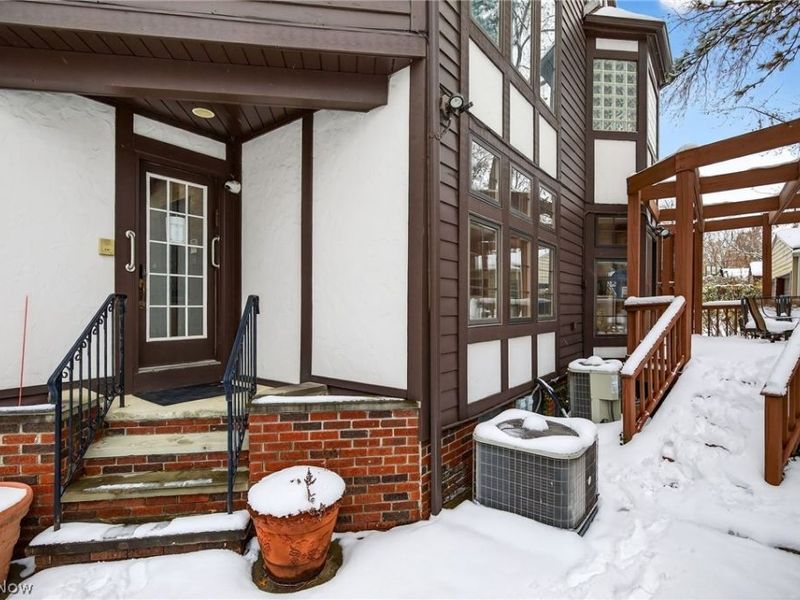 3498 Bainbridge Road, Cleveland Heights, OH 44118 Photo 6
