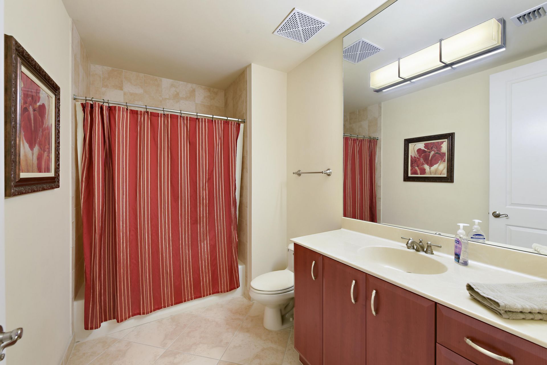403 S Sapodilla Avenue, Unit 817, West Palm Beach, FL 33401 Photo