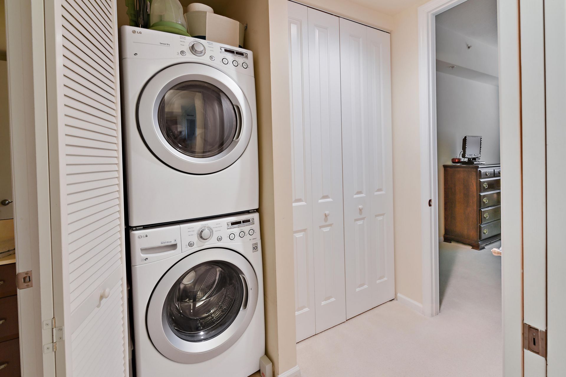 403 S Sapodilla Avenue, Unit 817, West Palm Beach, FL 33401 Photo