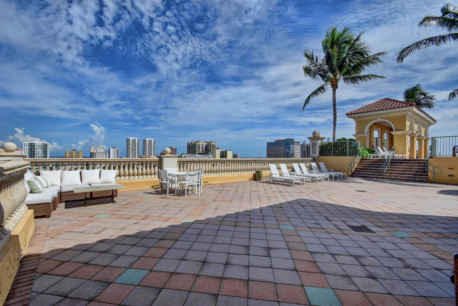 403 S Sapodilla Avenue, Unit 817, West Palm Beach, FL 33401 Photo