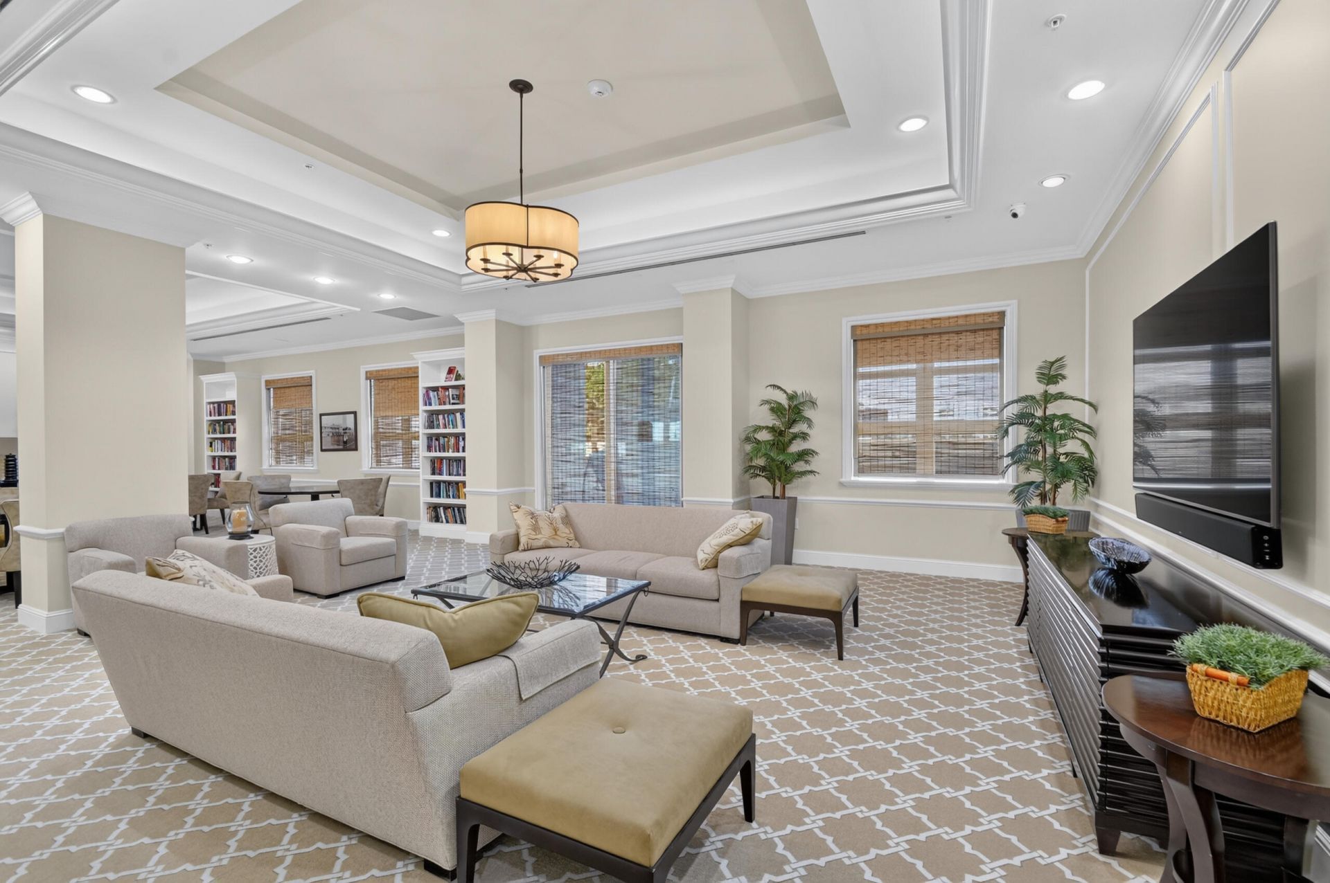 403 S Sapodilla Avenue, Unit 817, West Palm Beach, FL 33401 Photo