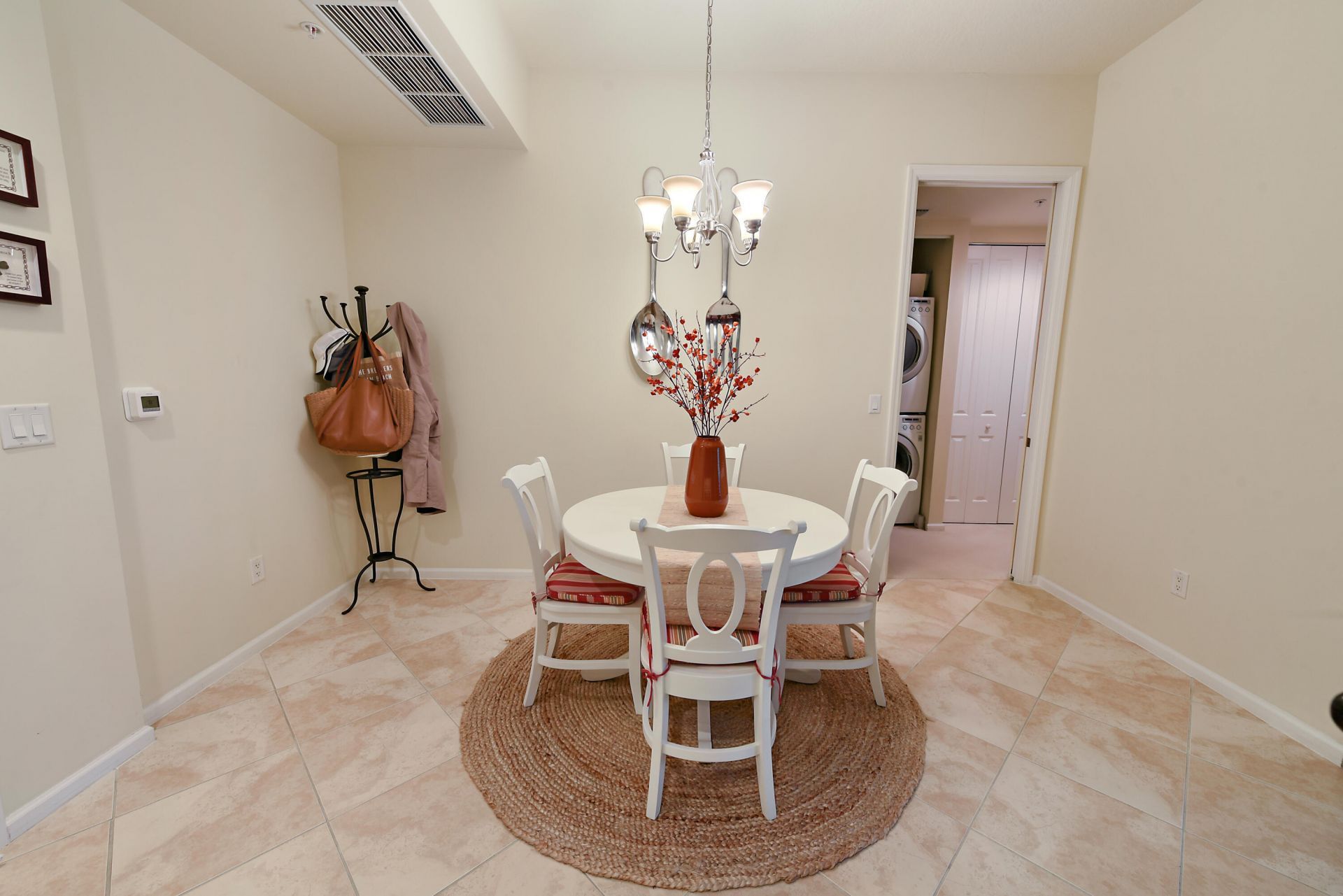 403 S Sapodilla Avenue, Unit 817, West Palm Beach, FL 33401 Photo