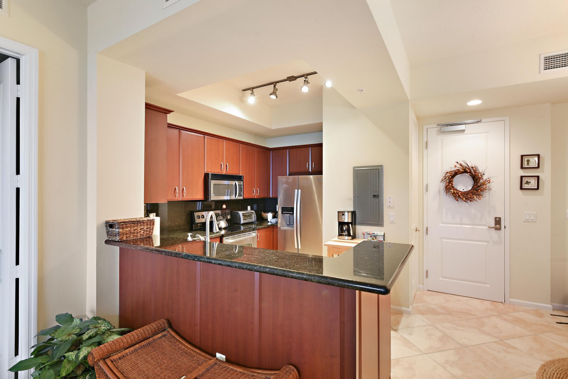 403 S Sapodilla Avenue, Unit 817, West Palm Beach, FL 33401 Photo