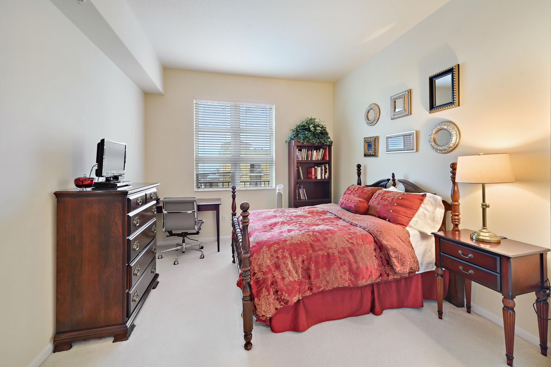 403 S Sapodilla Avenue, Unit 817, West Palm Beach, FL 33401 Photo