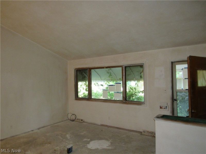 596 Terrace, Willowick, OH 44095 Photo 4