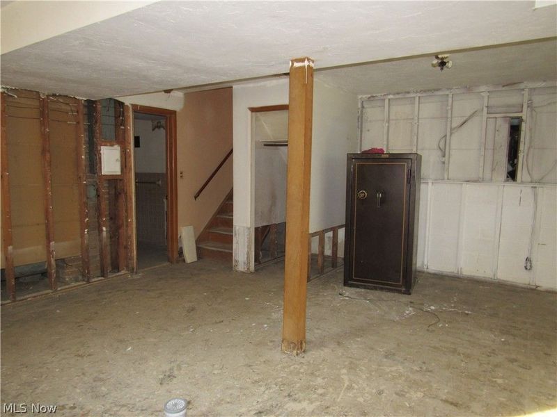 596 Terrace, Willowick, OH 44095 Photo 9