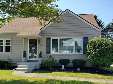 20 Emerald Drive, Buffalo, NY 14224