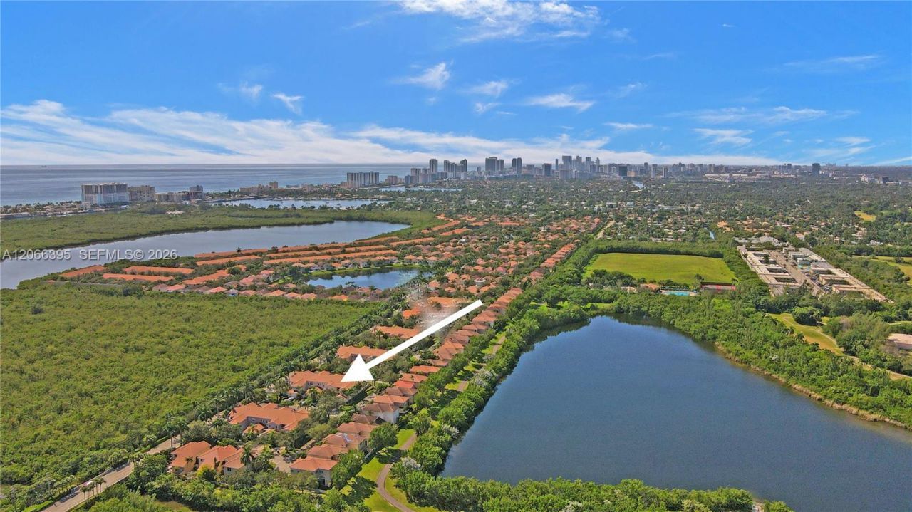1130 Buttonwood Ln , Unit -, Hollywood, FL 33019 Photo