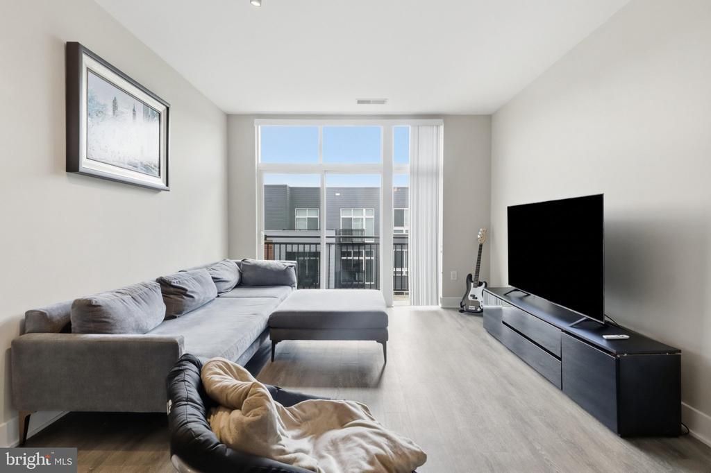 145 Riverhaven Drive, Unit 550, Oxon Hill, MD 20745 Main Photo