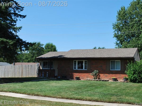 41692 McBride Avenue, Van Buren Township, Mi 48111
