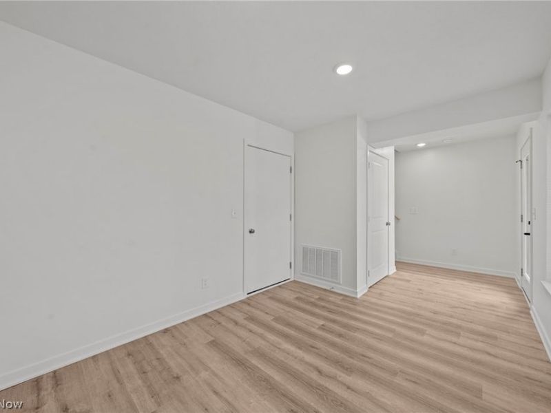 4709 Bridge Avenue , Cleveland, OH 44102 Photo 6