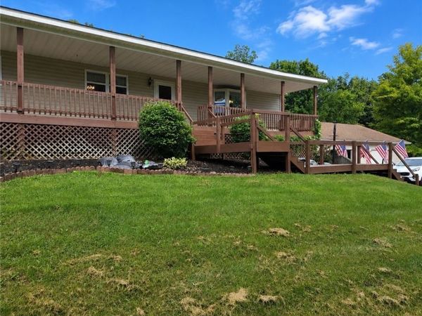 57726 Armstrong Centerville Road , Jacobsburg, OH 43933