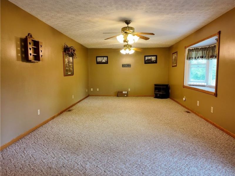 57726 Armstrong Centerville Road, Jacobsburg, OH 43933 Photo 3