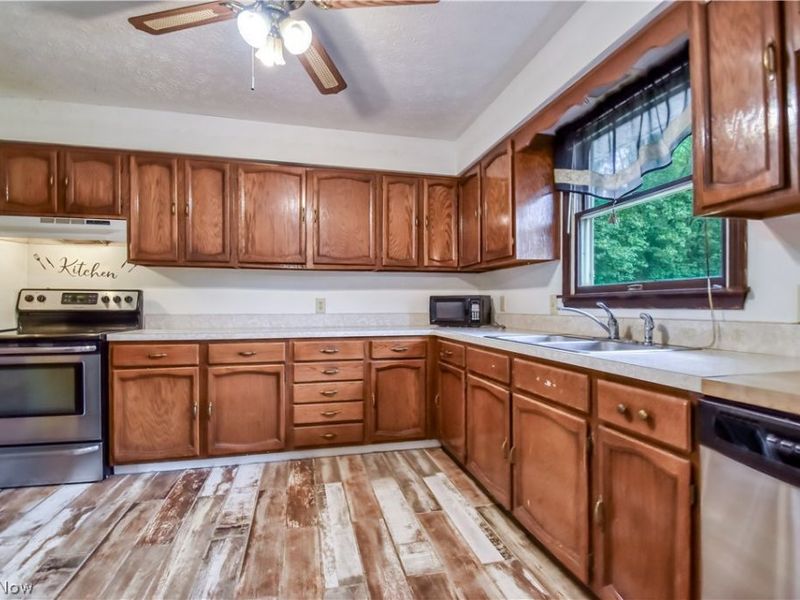 6487 Shaffer Road NW, Warren, OH 44481 Photo 12