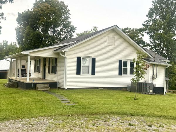 1613 Shipley Rd , Cookeville, TN 38501