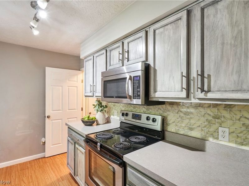 2808 Lynne Road , Green, OH 44312 Photo 7