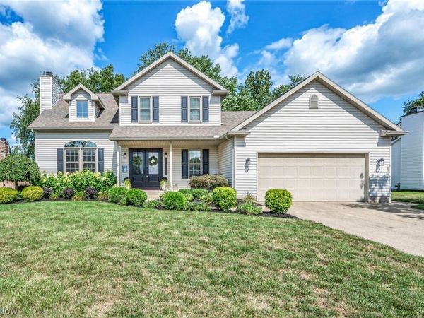 10836 Withington Avenue NW, Uniontown, OH 44685