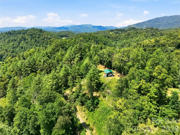 201 Solar Mountain Drive , Green Mountain, NC 28740