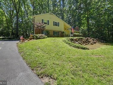 1040 SOFFA ROAD, EAST GREENVILLE, PA 18041