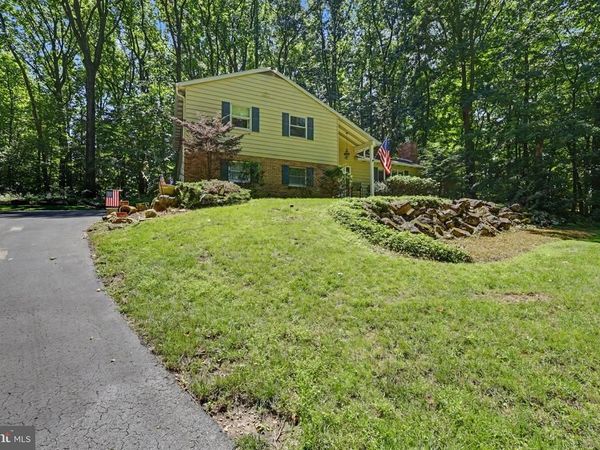 1040 SOFFA ROAD, EAST GREENVILLE, PA 18041