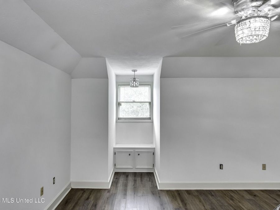 Property Image 64