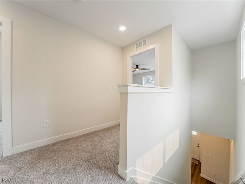 1886 Woodlawn Avenue, Cleveland, OH 44112 Photo 28