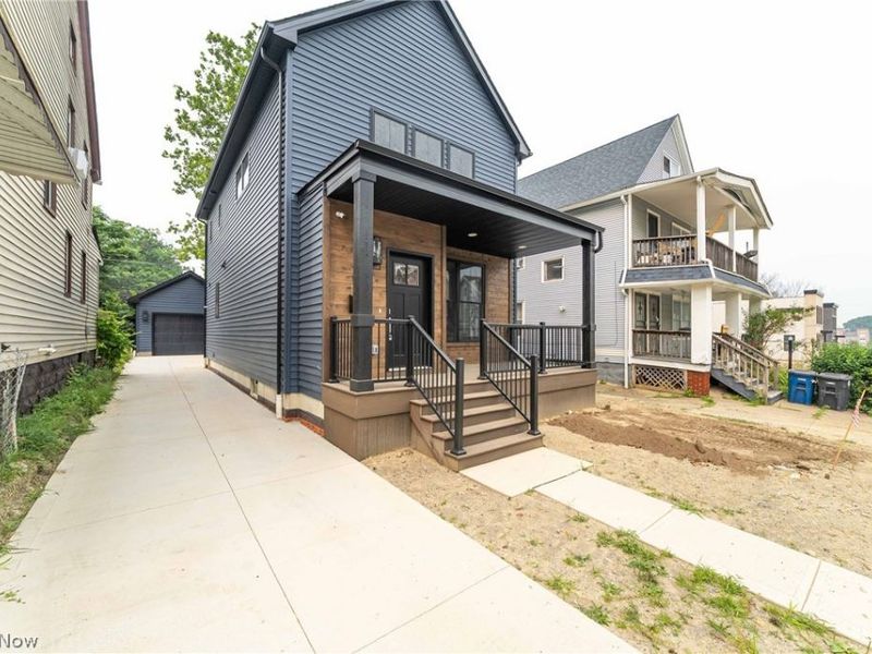 1886 Woodlawn Avenue, Cleveland, OH 44112 Photo 5