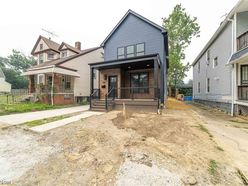 1886 Woodlawn Avenue, Cleveland, OH 44112 Photo 7
