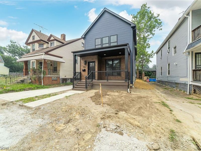 1886 Woodlawn Avenue, Cleveland, OH 44112 Photo 8