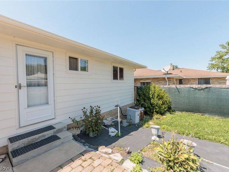 6415 S Park Boulevard, Parma, OH 44134 Photo 36
