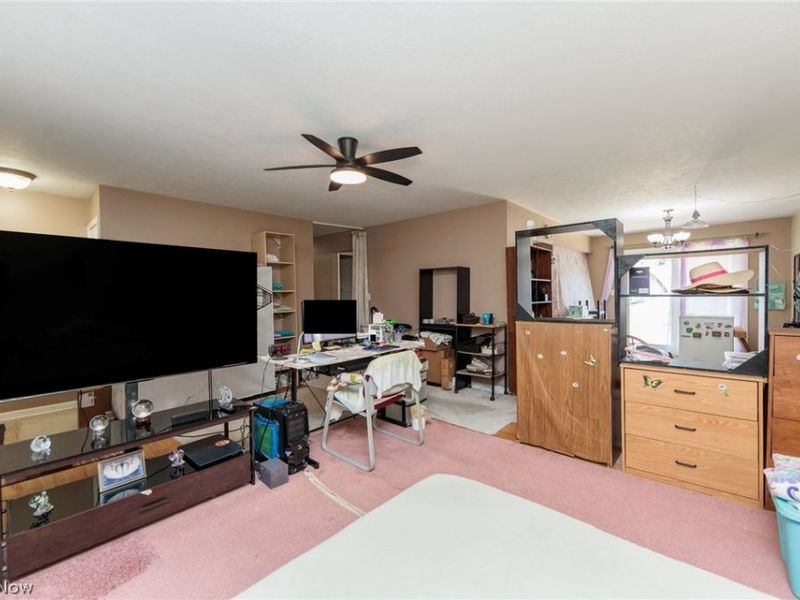 6415 S Park Boulevard, Parma, OH 44134 Photo 4