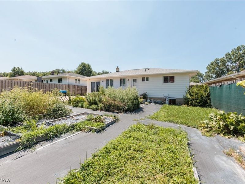6415 S Park Boulevard, Parma, OH 44134 Photo 40