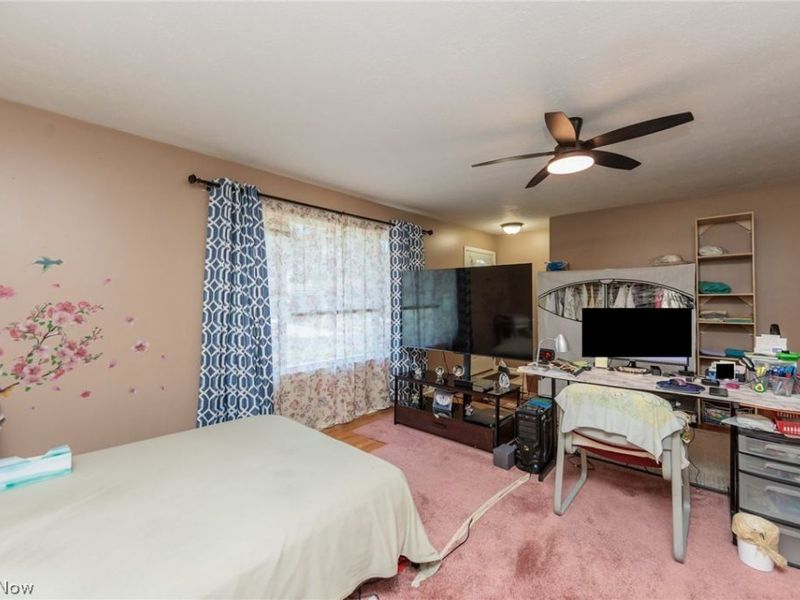 6415 S Park Boulevard, Parma, OH 44134 Photo 5