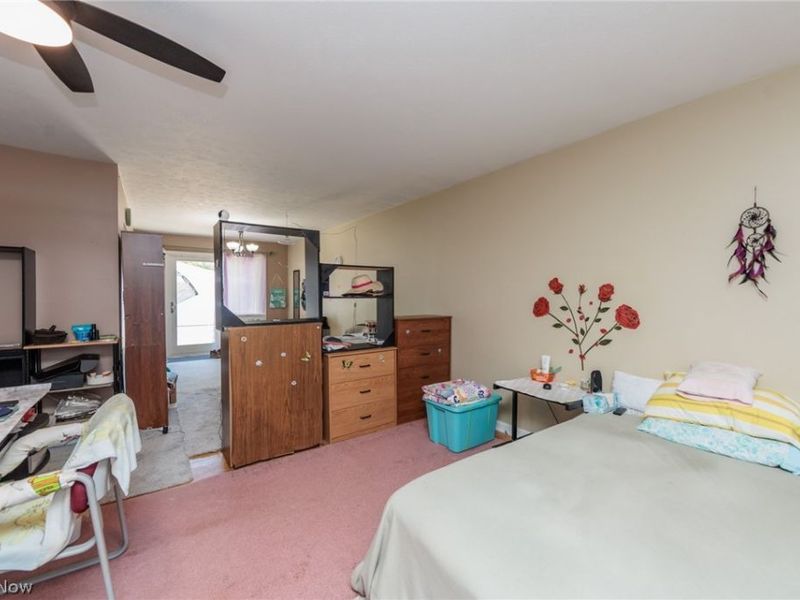 6415 S Park Boulevard, Parma, OH 44134 Photo 6