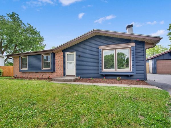 2905 Lake Vista COURT, Racine, WI 53402