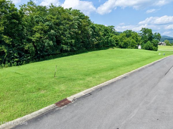 5043 Serenity Drive, Mooresburg, TN 37811