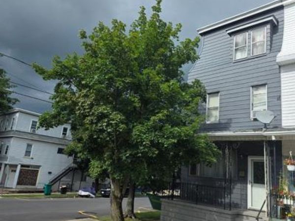 301 S MAPLE STREET , MT CARMEL, PA 17851