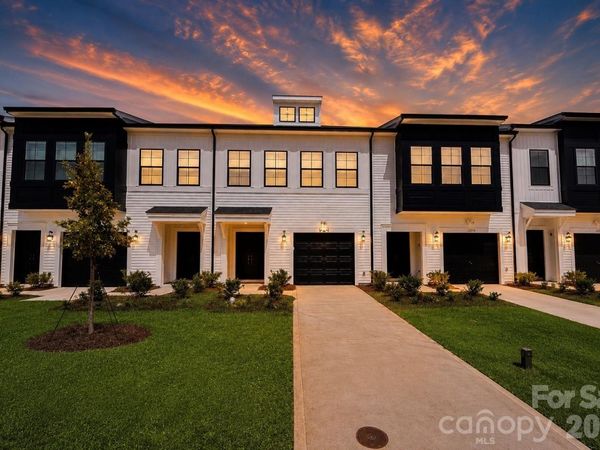 6340 Abelia Avenue, Charlotte, NC 28269