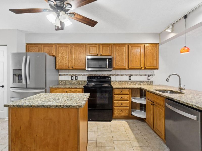 4215 Bowman Meadow Drive , Unit 14, Canal Winchester, OH 43110 Photo 10