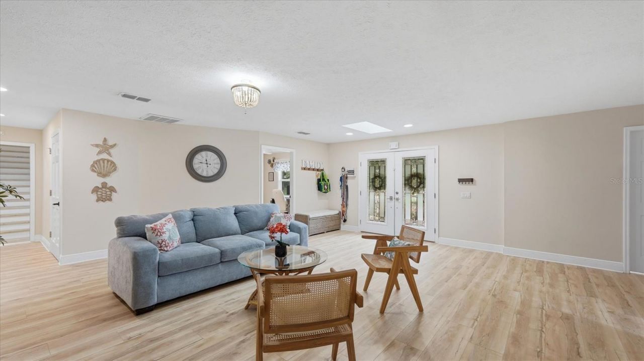 15127 Pennington Road, Tampa, FL 33624 Photo